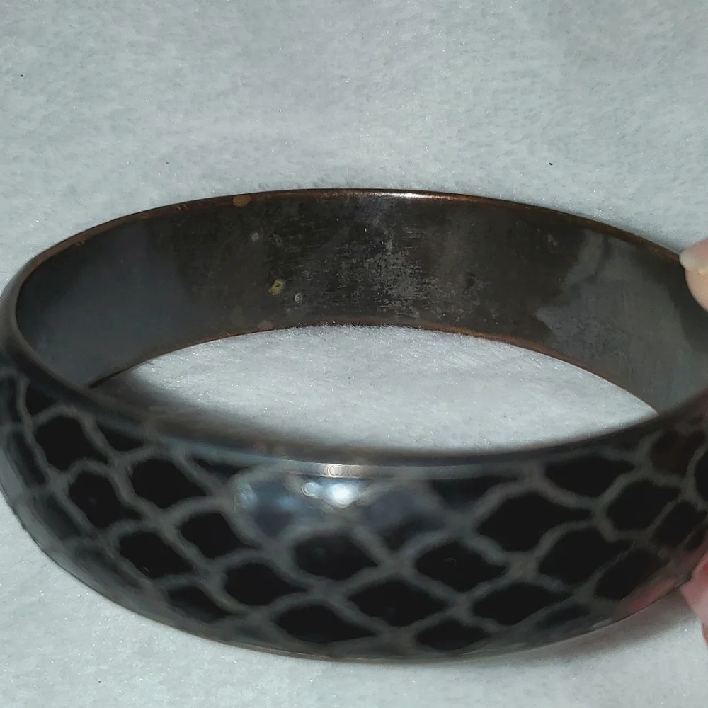 Vintage Snakeskin Embossed Bangle Bracelet